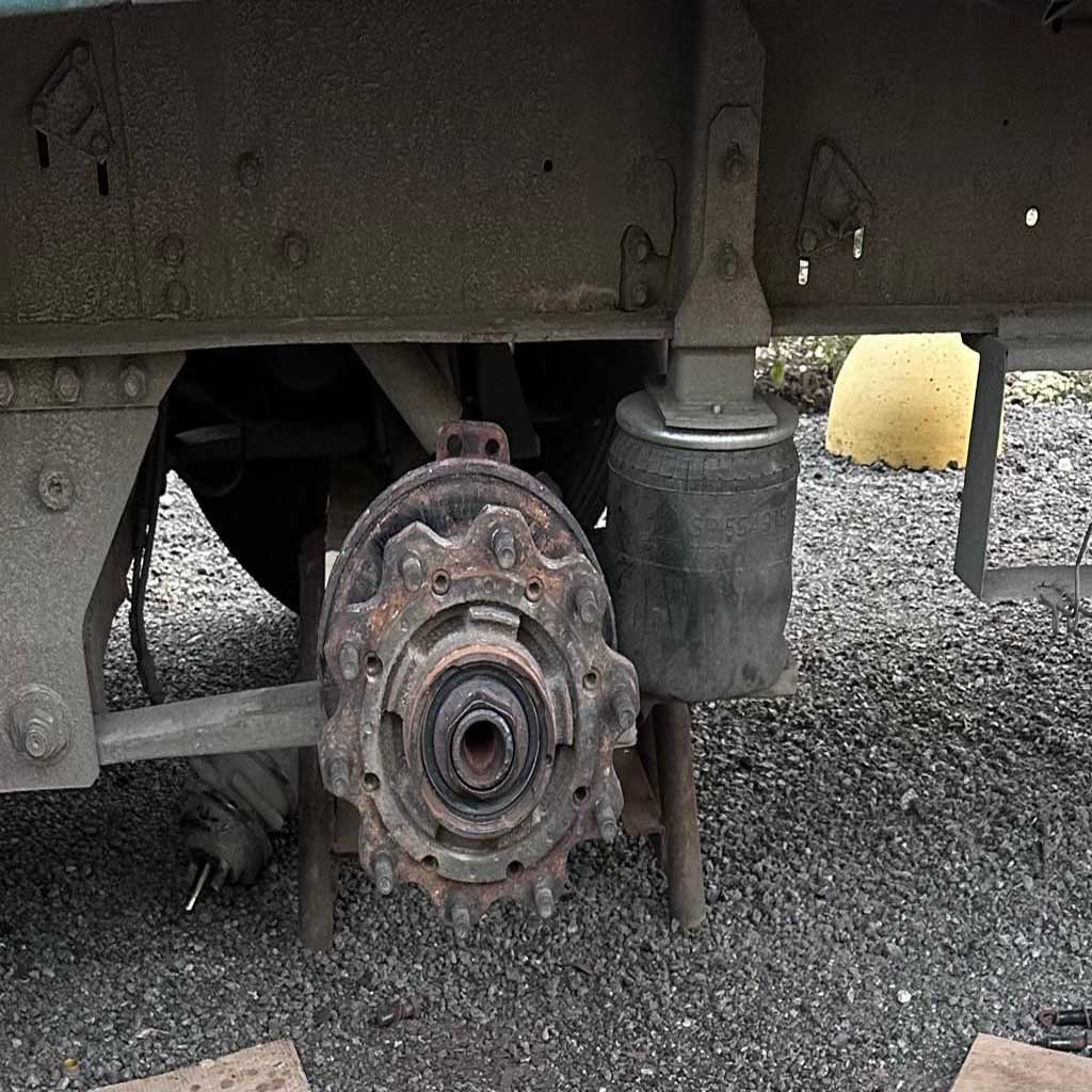 Замена колодок на полуприцепе